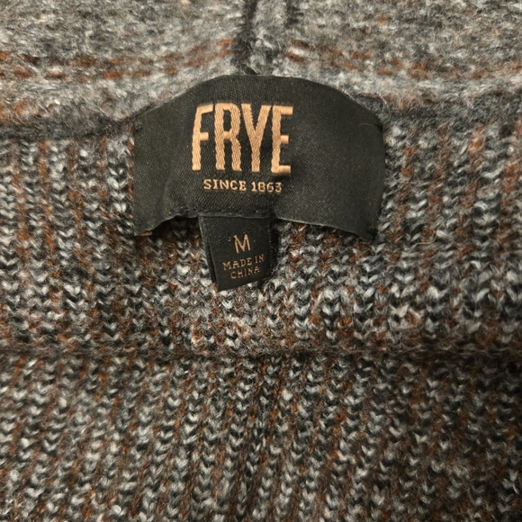 Frye Sweater Size M - Picture 6 of 6